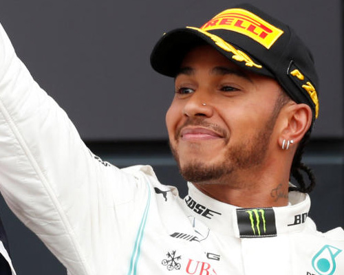 El piloto Lewis Hamilton califica la tauromaquia como 