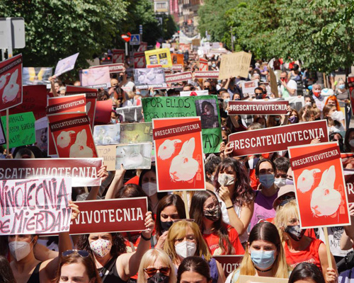 2000 personas se manifiestan en Madrid por el rescate de Vivotecnia
